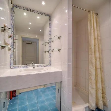 Ref 1766 - Center - For Rent *