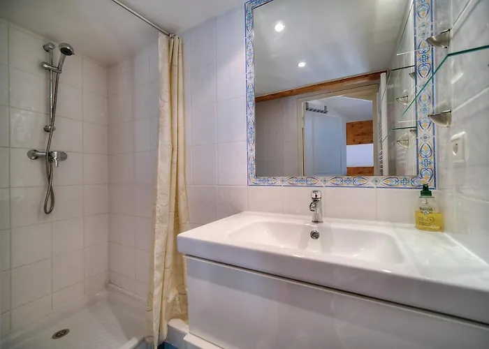 Ref 1766 - Center - For Rent