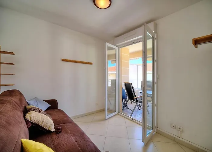 Ref 1766 - Center - For Rent Cannes